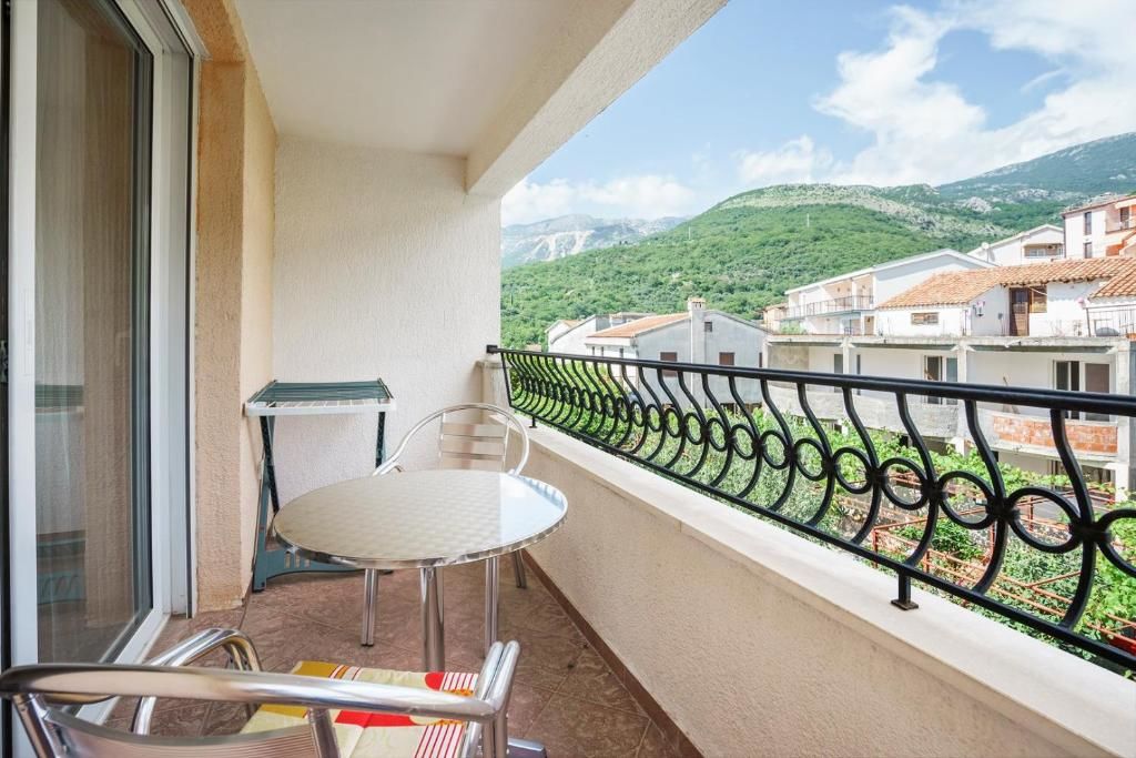 Апартаменты Apartman Milorad Przno Свети-Стефан