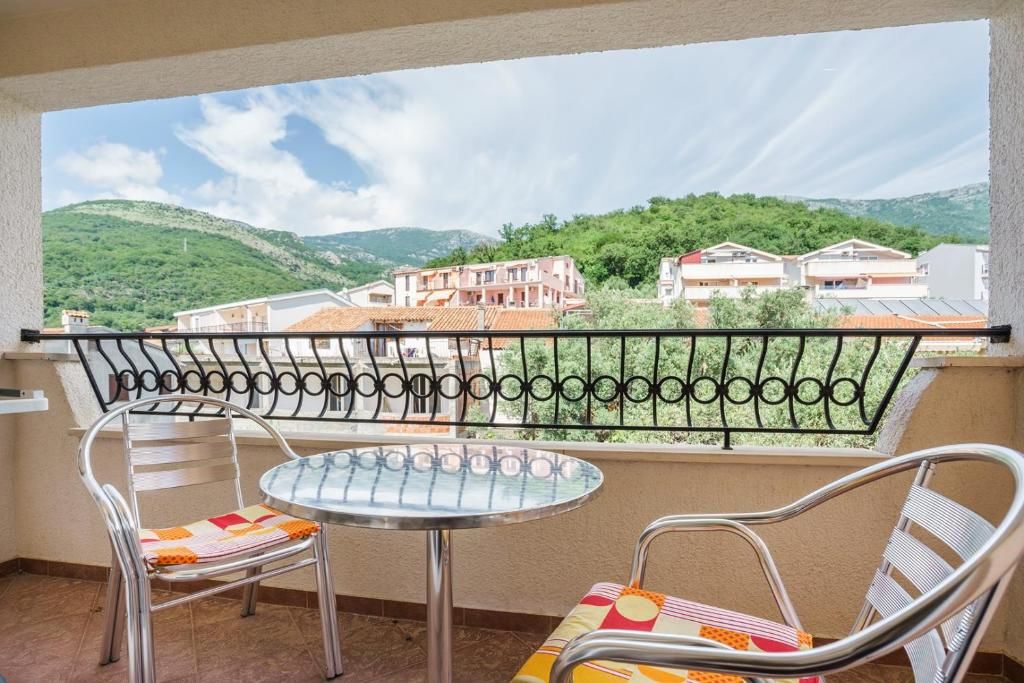 Апартаменты Apartman Milorad Przno Свети-Стефан