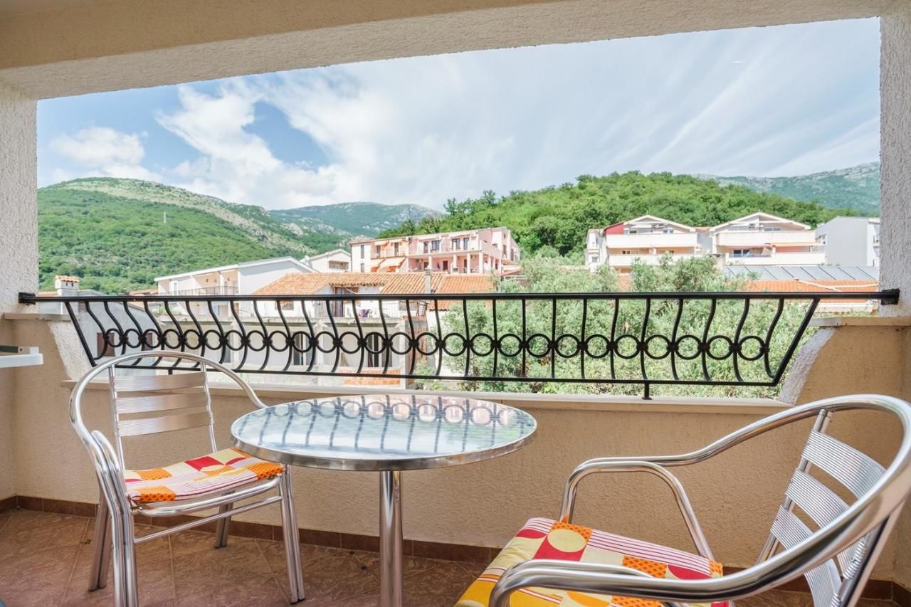 Апартаменты Apartman Milorad Przno Свети-Стефан